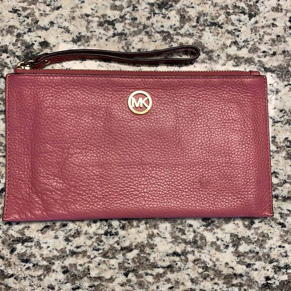 Michael Kors wristlet